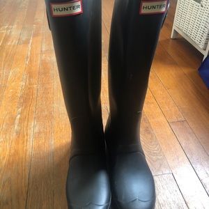 Hunter Rain Boots Women’s Original Tall. US size 9